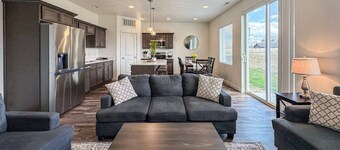 Avani Home, Dog friendly, close to Market/Marina