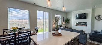 Avani Home, Dog friendly, close to Market/Marina