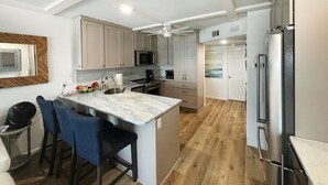 Kondominium, Beberapa Tempat Tidur (Sundunes 144) | Dapur pribadi