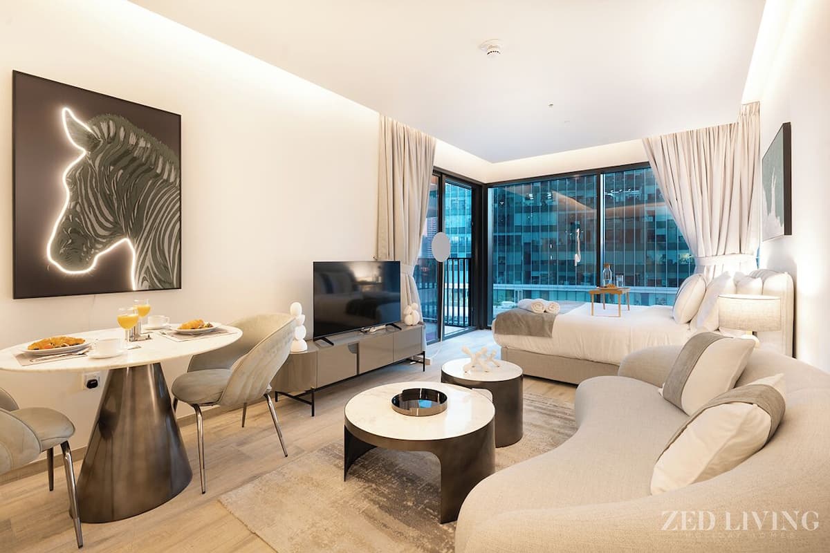 Studio Design, 1 grand lit, balcon, vue ville