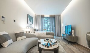 객실 내 금고, 각각 다른 스타일의 인테리어, 각각 다르게 가구 비치, 암막 커튼