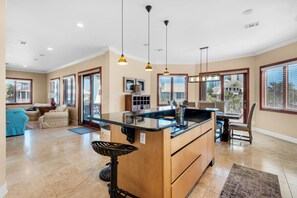 Imagen sin descripción, 3 de 83, botón