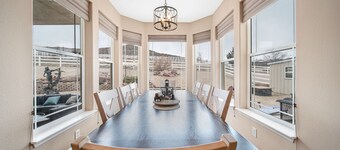 Luxury Retreat near golf, fishing, raceway, UTV great for Large Families,Dogs OK