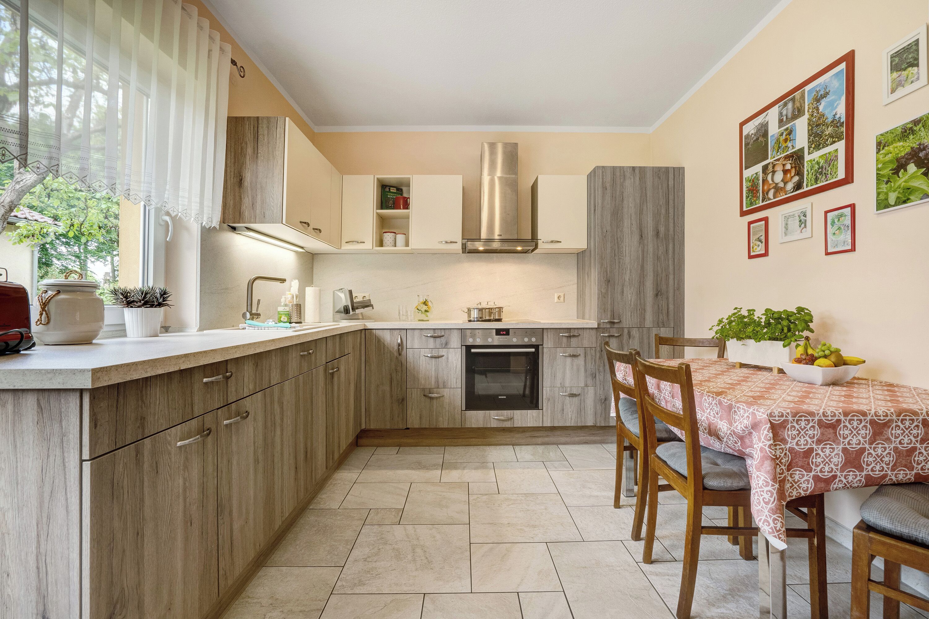 Réfrigérateur, four, plaque de cuisson, lave-vaisselle