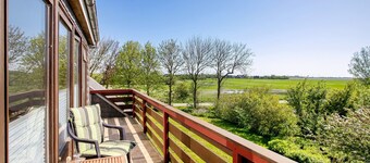 Apartment 'Hoern 2' with Private Garden, Balcony and Wi-Fi