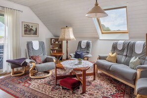 Téléviseur, foyer, chaîne audio