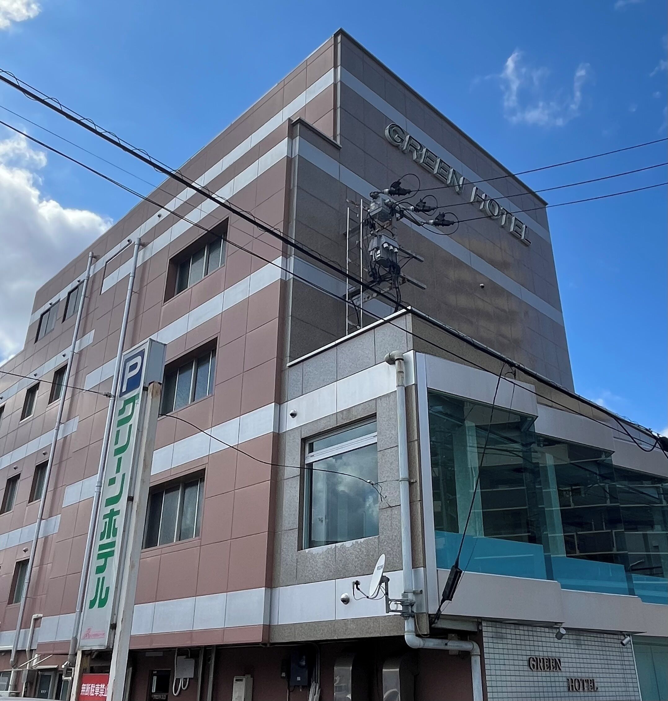 المنشأة من الخارج