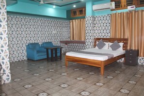 Luxury Room | Free WiFi - Akashi Villa Inn (Guwahati)