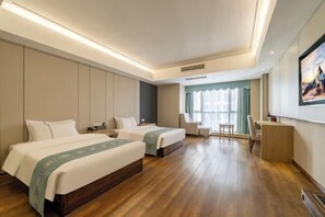A hotel room with two beds, a desk, a chair, and a large window. - Ruihao Yazhi Hotel (Global Center Store) (Chengdu)