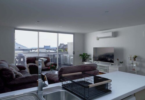 Gateway to The Gorge 3Br, 2Bath, CBD Apartment