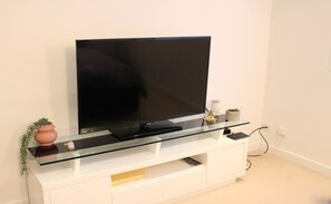 Interior - Gateway to The Gorge 3Br, 2Bath, CBD Apartment (Launceston)