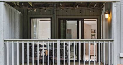 Cozy 2 Bedroom Condo at GTR!