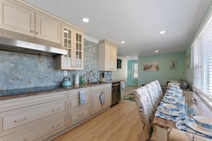 Fridge, oven, dishwasher, coffee/tea maker