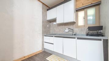 ๋ฒ ์ด์ง๋ฃธ, ์นจ์ค 2๊ฐ (byeolgwan 2) | 2 ๊ฐ์ ์นจ์ค, ๋ฌด๋ฃ WiFi