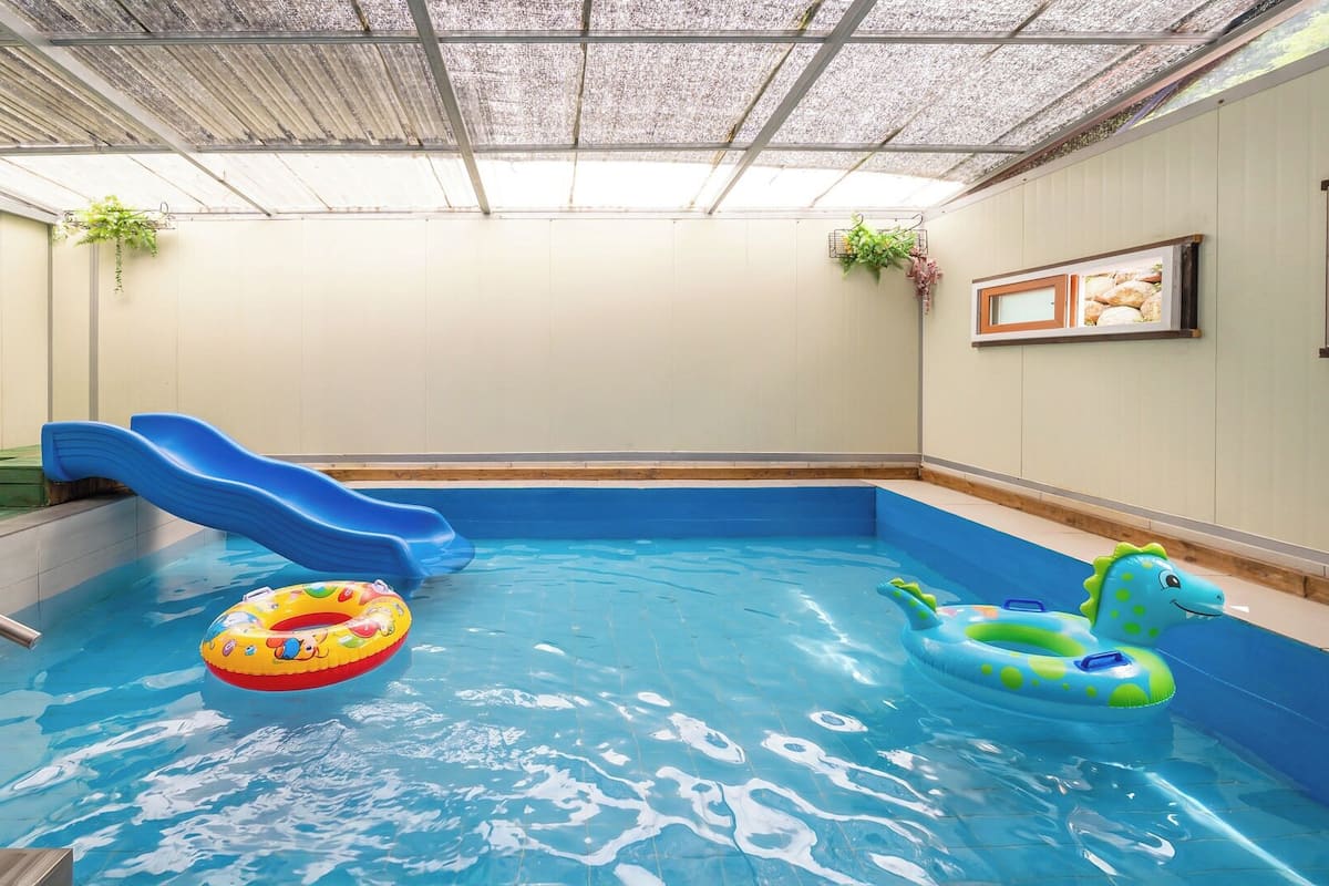 Basic Room, 2 Bedrooms (byeolgwan 5(1st Floor/Pet-friendly)) | 2 bedrooms, WiFi (free)