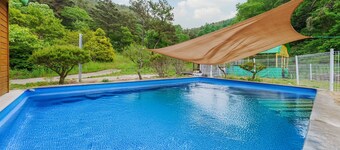 Cheongdo Ellago Poolvilla Pension