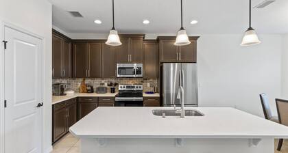 Salty Reef Pool Home | Close To Golf Course & Flagler Beach | Palm Coast | Dog Friendly