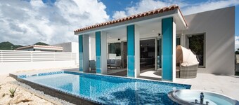 pool villa Sanrriott Okinawa Motobu
