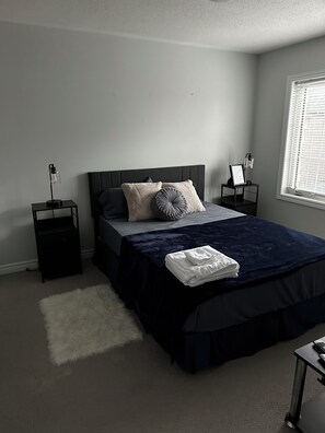 2 bedrooms, iron/ironing board, free WiFi, bed sheets - Cozy Whitby Retreat (Private 2 Bedroom Townhouse) (Whitby)