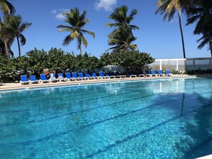 Pool - Oceanview 3-Bedroom Penthouse on Condado Beach - with Open Terrace (San Juan)