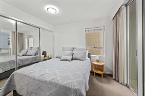 2 bedrooms, iron/ironing board, WiFi, bed sheets