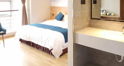 Zizhongchuan East Business Hotel