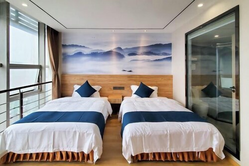 Zizhongchuan East Business Hotel