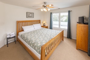 2 bedrooms, iron/ironing board, free WiFi, bed sheets - Seaside Condo in Sandbridge 2 bd/1.5 bath (Virginia Beach)