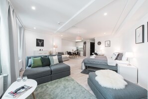 城市开间 | 起居区 | 平板电视