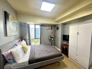 1 Schlafzimmer, Schreibtisch, Bügeleisen/Bügelbrett, kostenloses WLAN