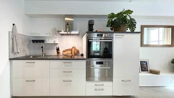 Kühlschrank, Ofen, Geschirrspüler, Toaster