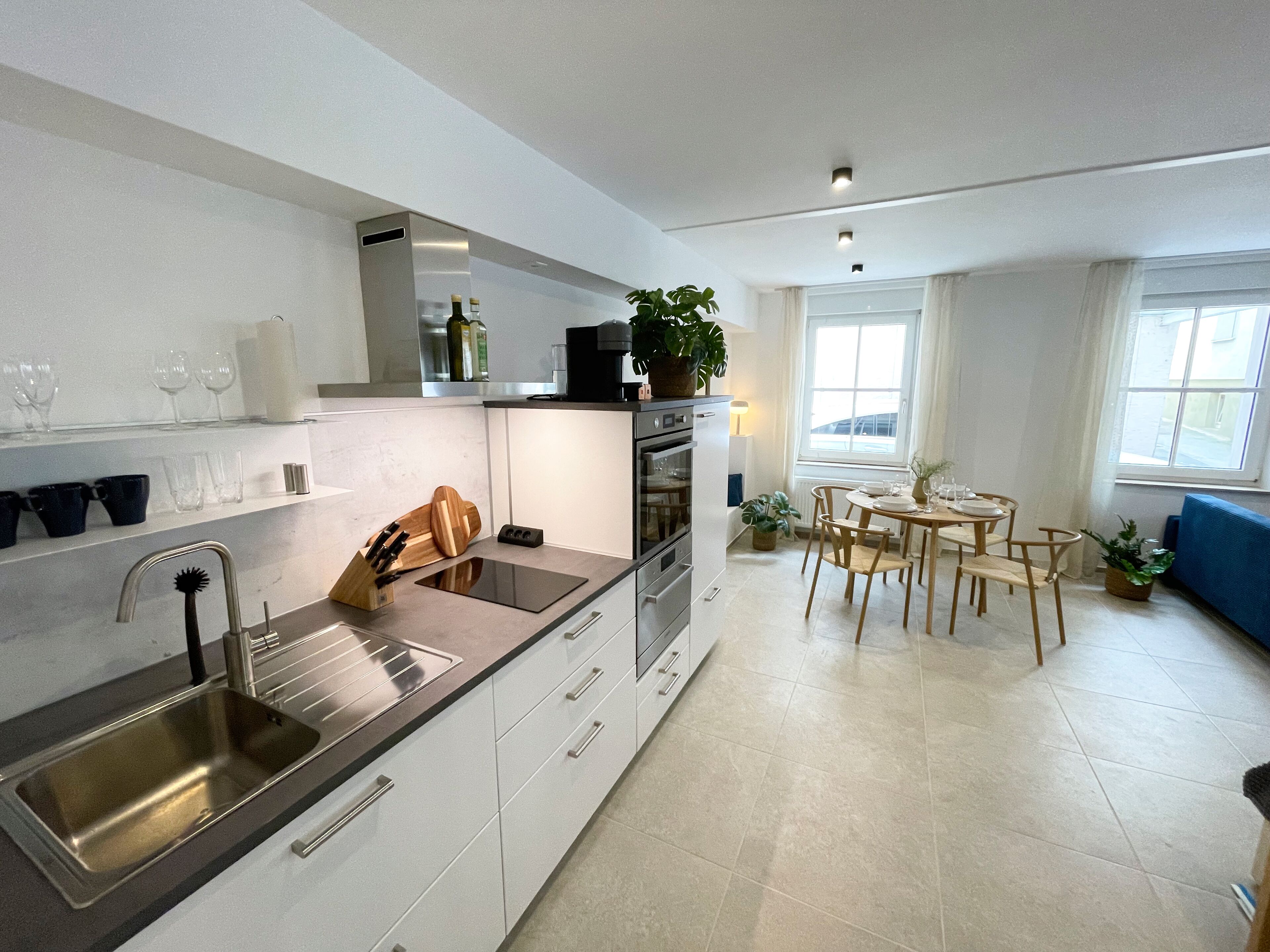 Kühlschrank, Ofen, Geschirrspüler, Toaster