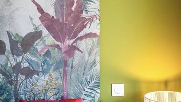 2 多间卧室、熨斗/熨衣板、WiFi、床单