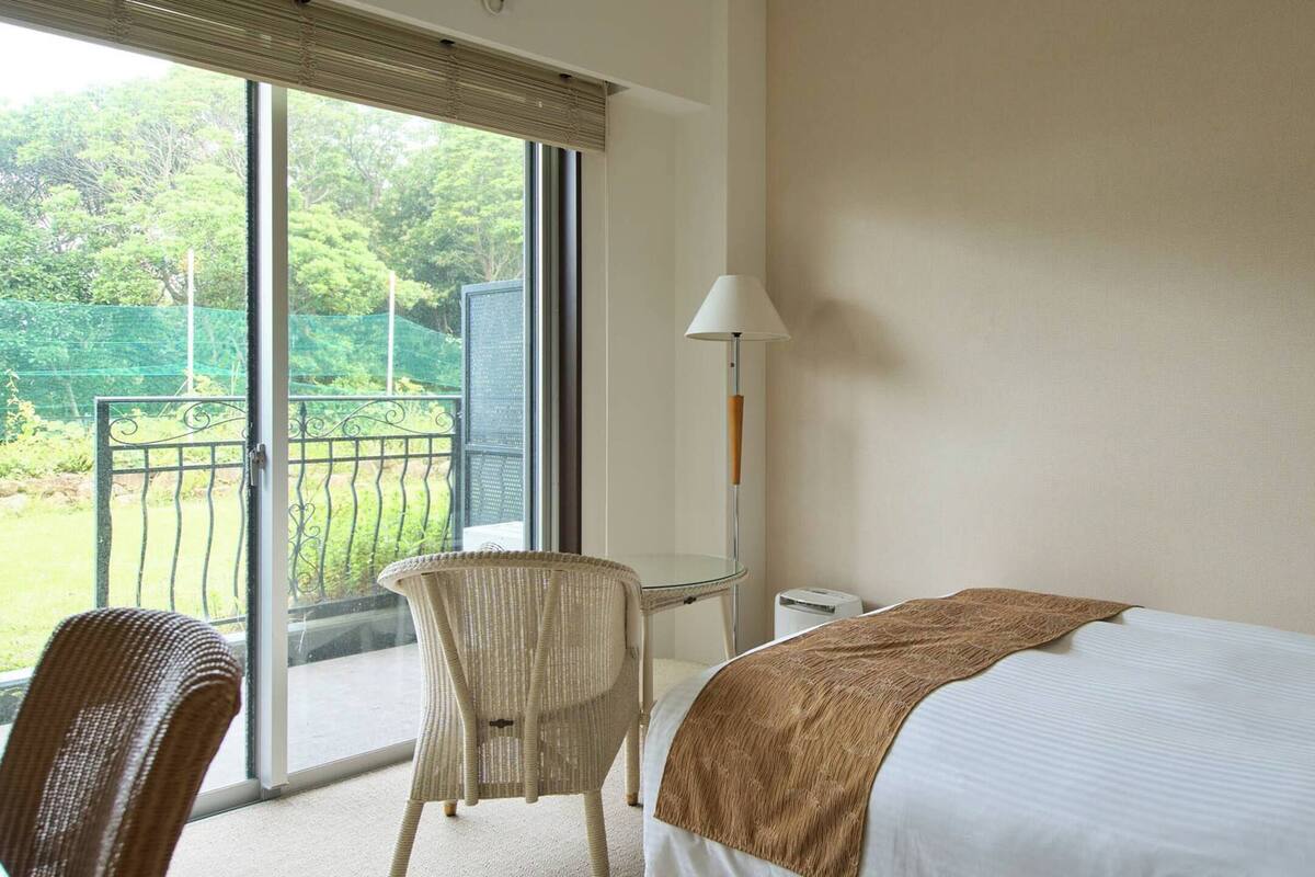 Standard Single Room, Non Smoking, Private Bathroom