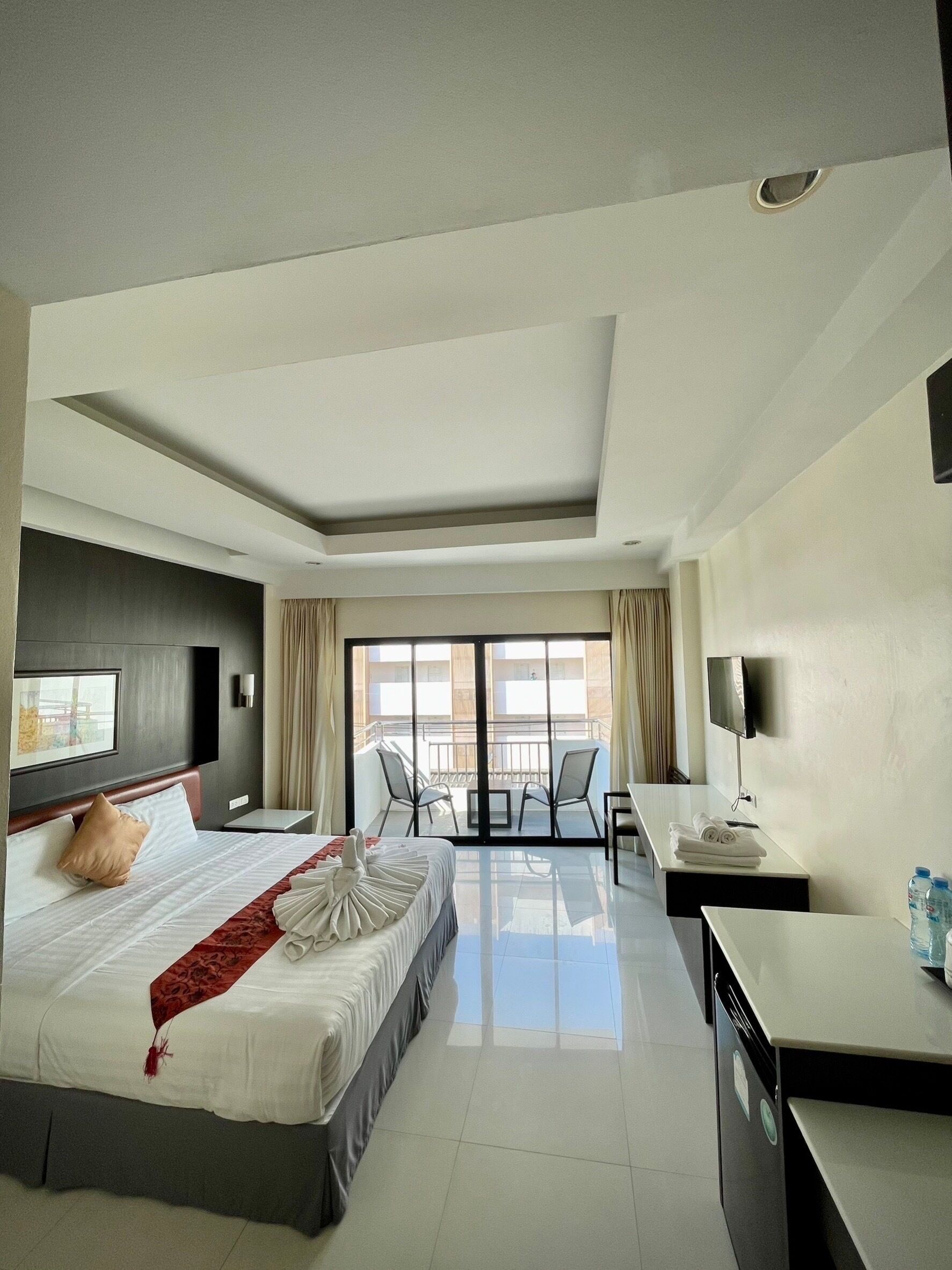 Standard Room | In-room safe, free WiFi