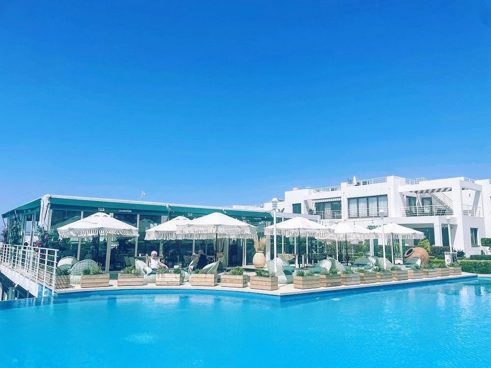 Apart Daire, 2 Yatak Odası, Veranda, Bahçe Manzaralı | Havuz | Açık yüzme havuzu 