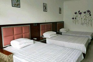 Room - Kunlun Inn (Beijing)