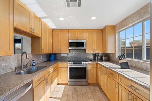 Microwave, oven, stovetop, dishwasher
