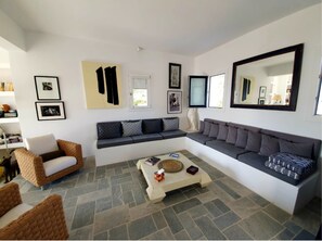 Villa, Smoking