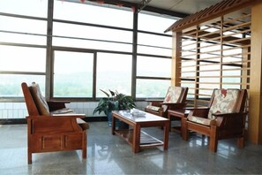 Unclassified image, 2 of 22, button - Thank You Junyi Inn Huozhou Gulou (Huozhou)