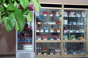 Gift shop - Thank You Junyi Inn Huozhou Gulou (Huozhou)