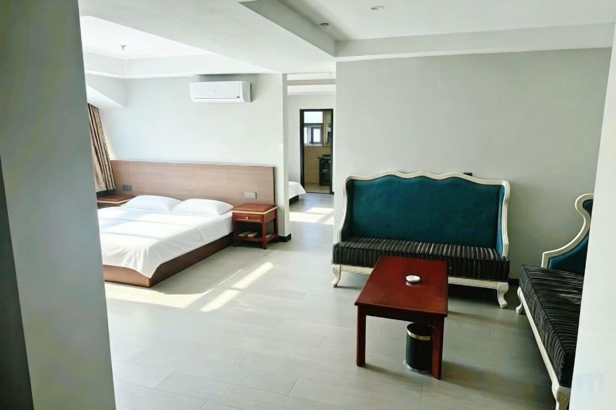 Family-Friendly Family Room