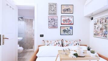 Fer et planche Ă repasser, Wi-Fi, draps fournis