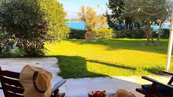 Comfort Apartment | Terrace/patio