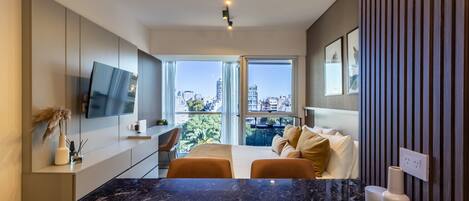 Schreibtisch, Bügeleisen/Bügelbrett, kostenloses WLAN, Bettwäsche