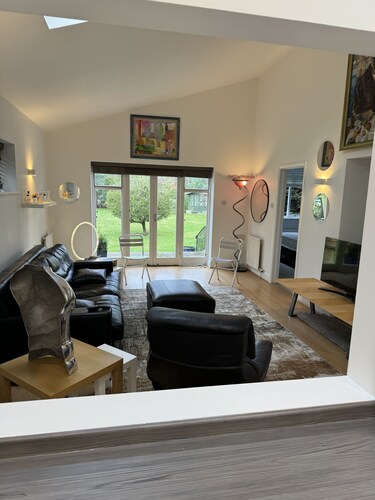 Weybridge Garden Cottage