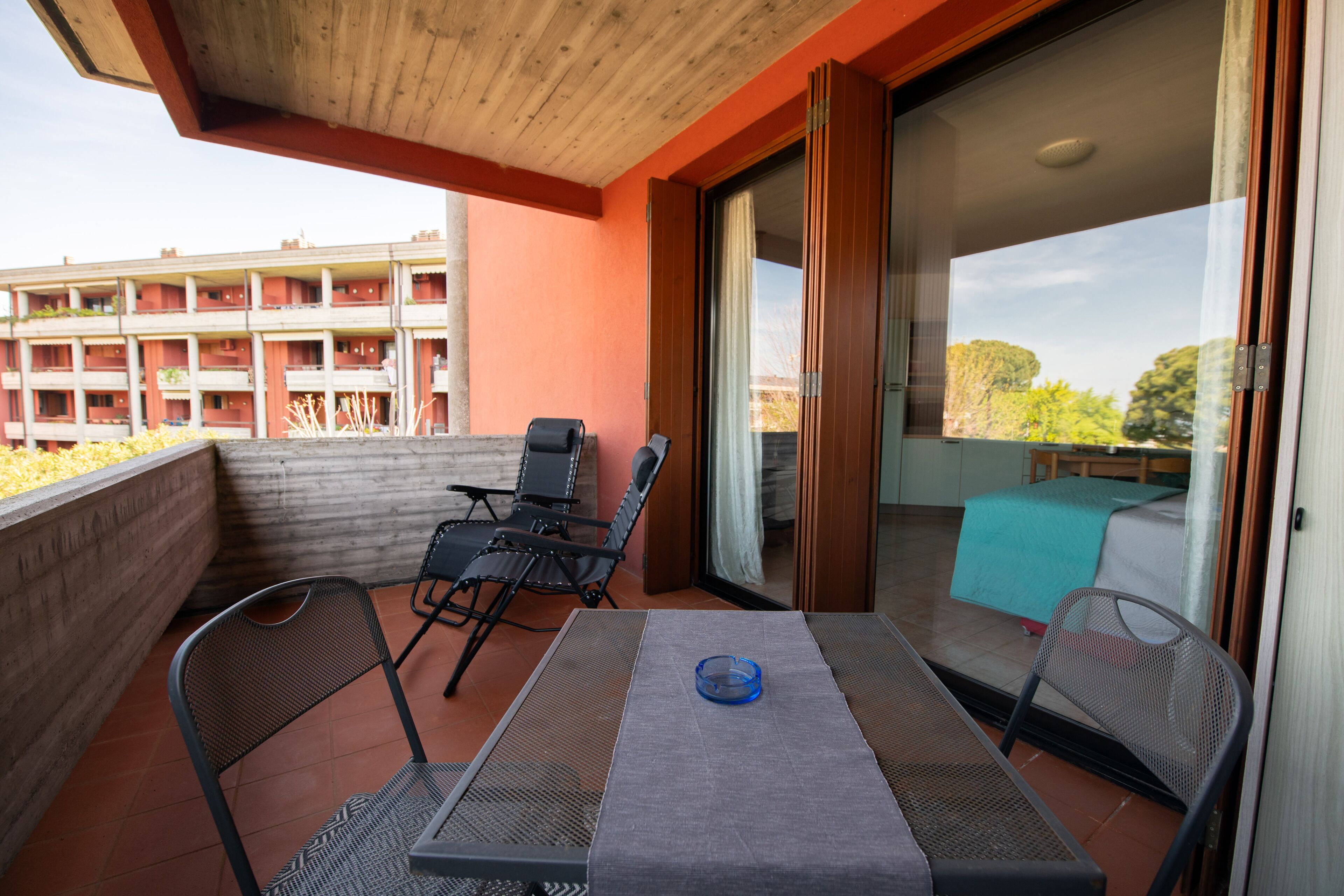 Suite estudio Confort, vista a la alberca | Balcón