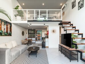 Deluxe Loft | 1 bedroom, iron/ironing board, free WiFi - Tropicana Loft Managed by CPM Bali (Canggu)