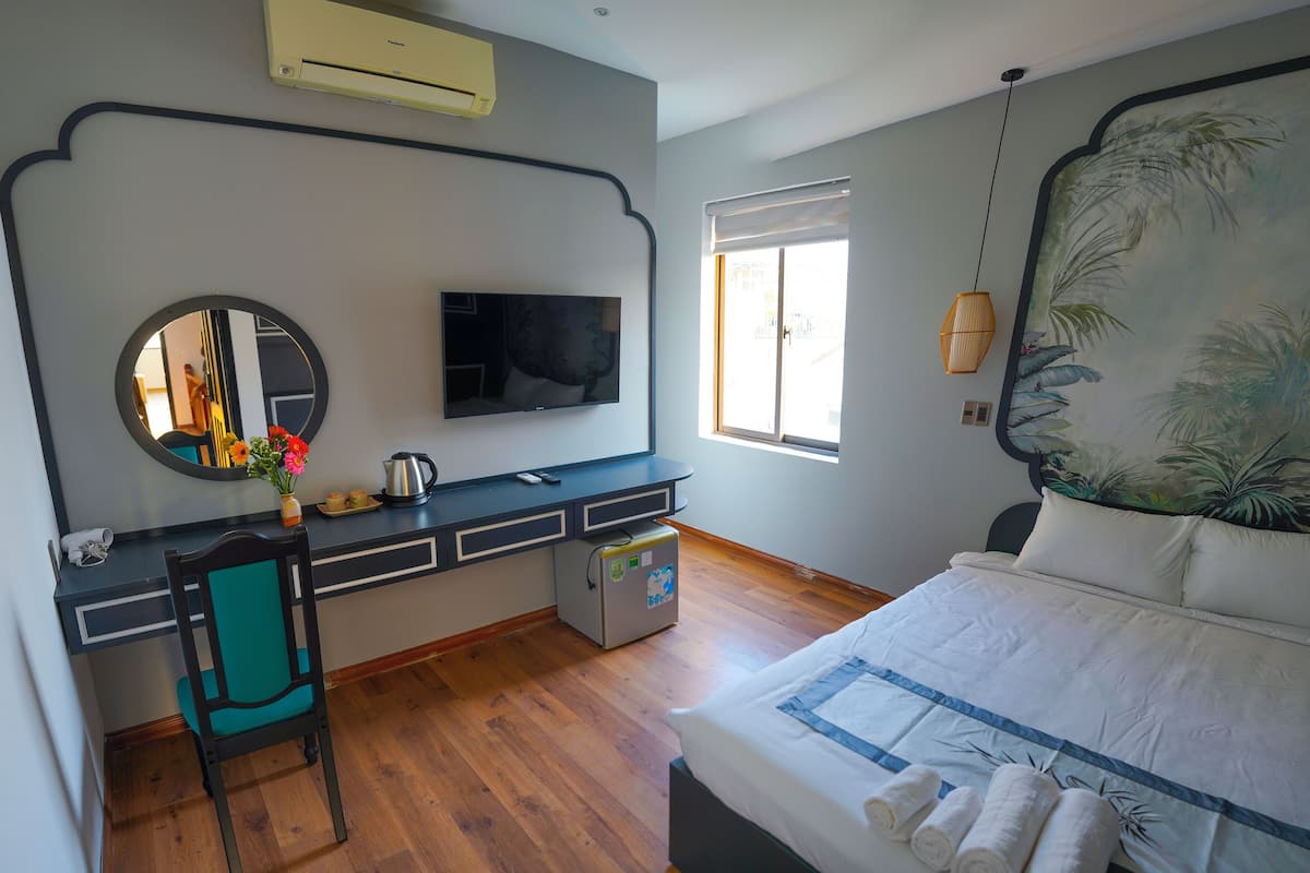Deluxe Double Room, City View