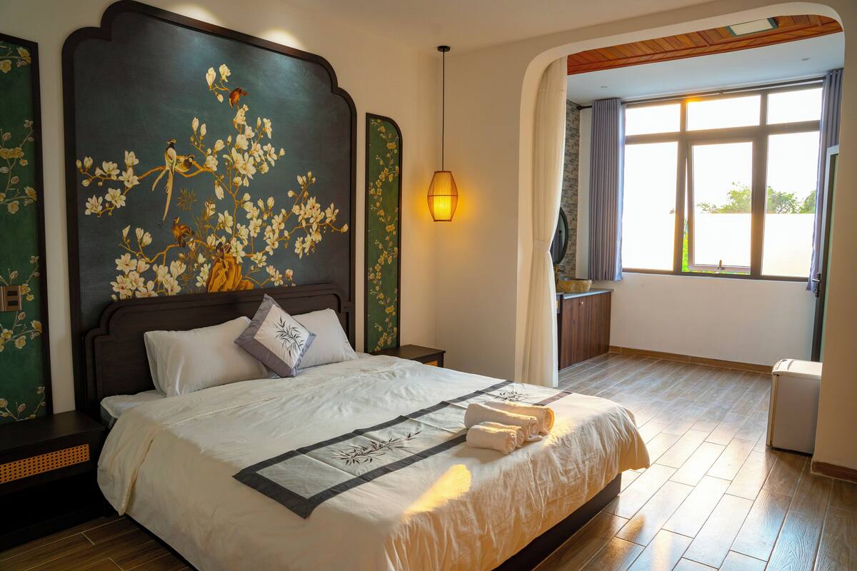 Premium Double or Twin Room, City View | Blackout curtains, soundproofing, iron/ironing board (on request)
